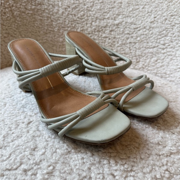 Report Shoes - Report Elegant Women's Strappy Sandals